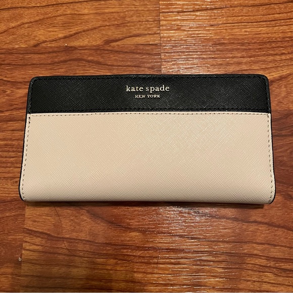 NWT Kate Spade Darcy Slim Bifold Wallet - Black & Cream - Picture 1 of 7